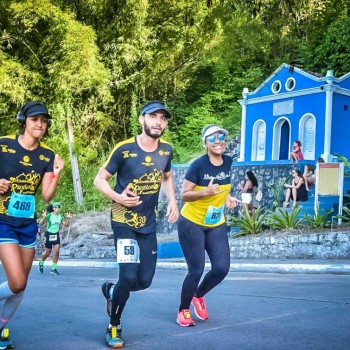 Corrida Rústica do Arraial d’Ajuda tem apoio da Prefeitura de Porto Seguro e oferece desconto para atletas da região. 