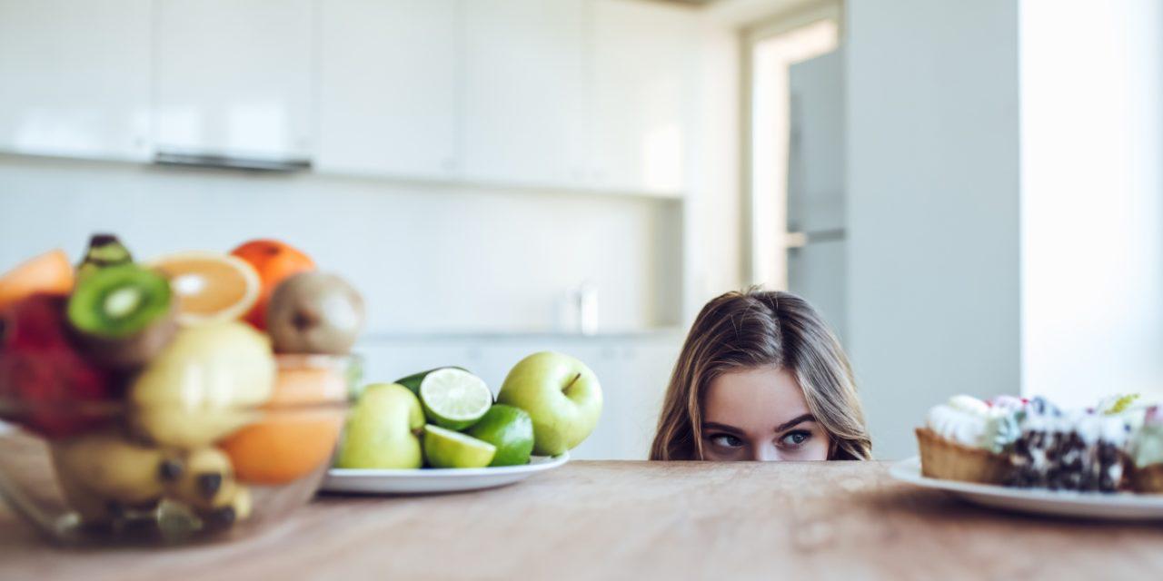 Como escolher alimentos saudáveis para substituir os doces