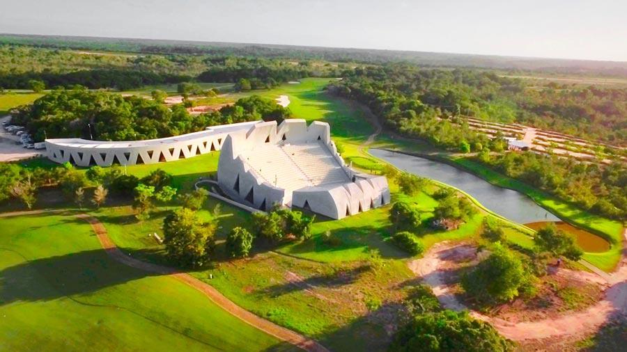 Organizadores da Trancoso 15k se reúnem com autoridades no Teatro L’Occitane em Trancoso