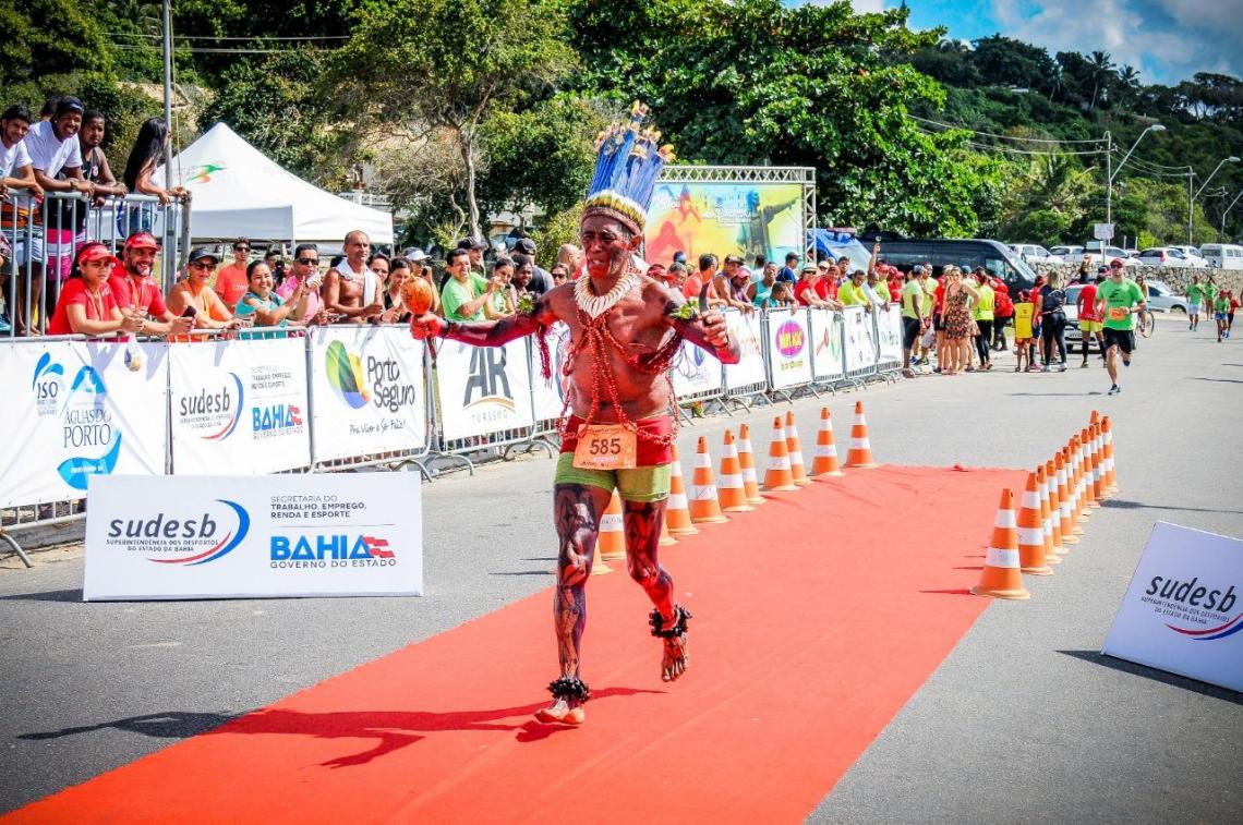 Categoria indígenas é um dos destaques da Meia Maratona do Descobrimento