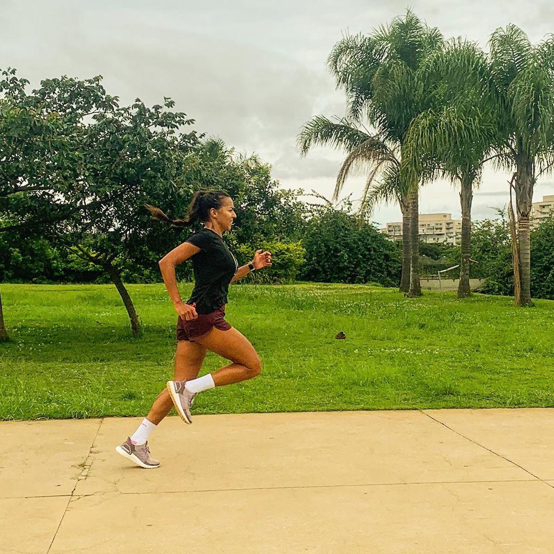 Carboidrato antes e durante o treino. Qual é a recomendação?