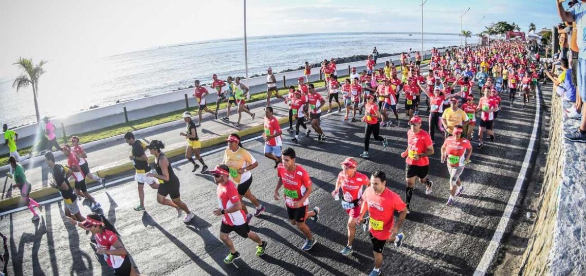 Cambuí Supermercados renova patrocínio com a Meia Maratona do Descobrimento e lança promoção imperdível.