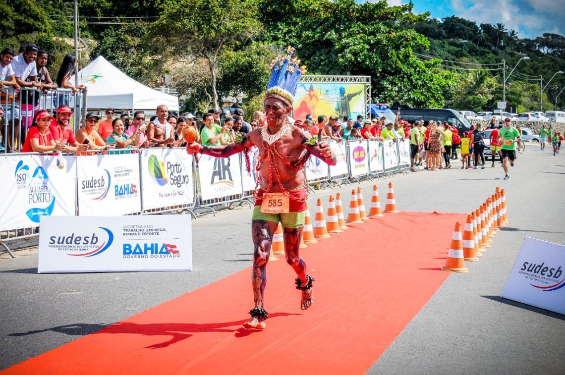 Categoria indígena é um dos destaques da Meia Maratona do Descobrimento 