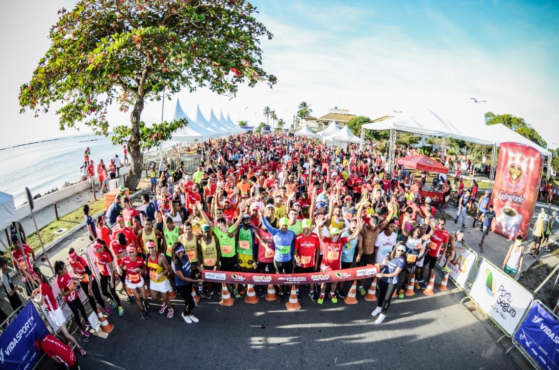 Troféus e medalhas da Meia Maratona do Descobrimento resgatam elementos históricos 